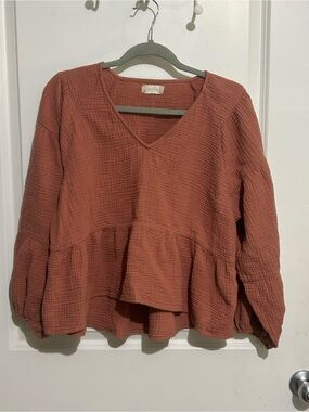 Altar'd State Dusty Rose Gauze Peplum Blouse Size L